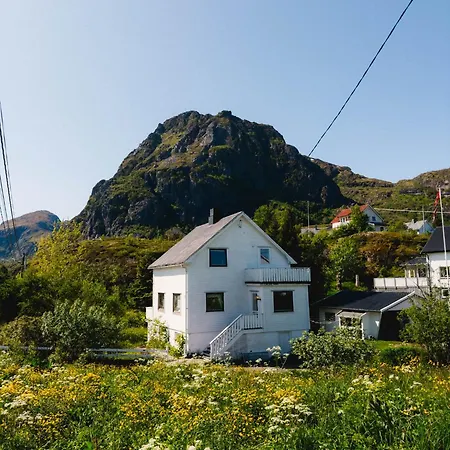 Elys - The Lowfo House Lofoten *