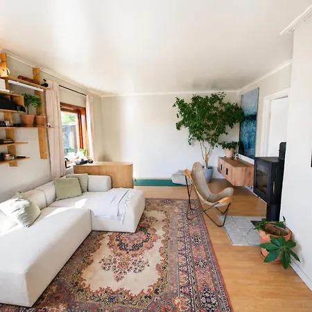 Elys - The Lowfo House Lofoten